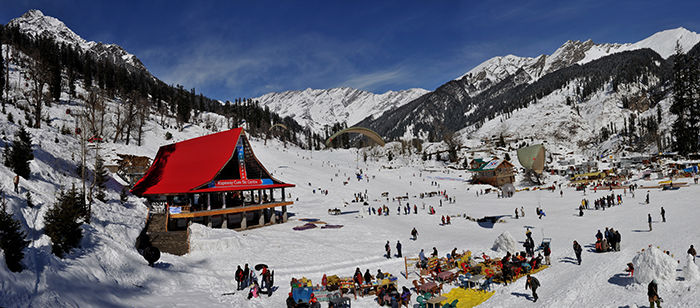 Photo of Manali: India's "Honeymoon capital" by Nishant Tyagi