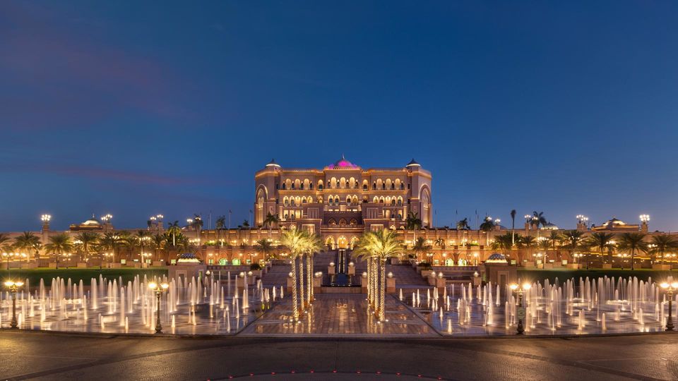 Photo of Abu Dhabi : A Placeof Luxary & Adventure" 11/17 by Nishant Tyagi