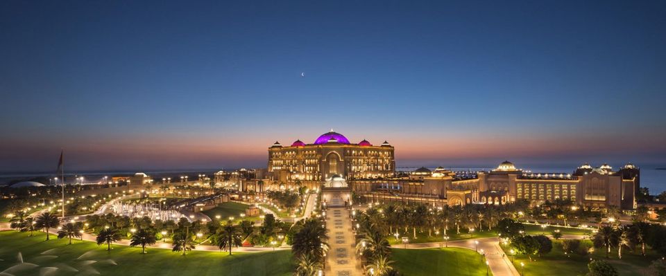 Photo of Abu Dhabi : A Placeof Luxary & Adventure" 12/17 by Nishant Tyagi