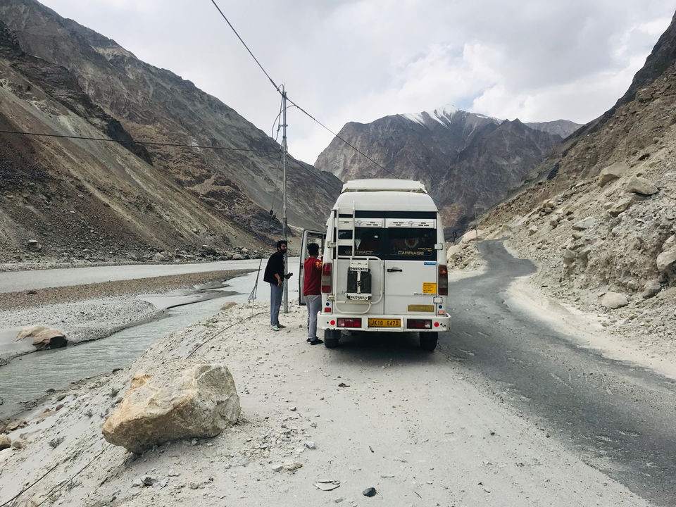 Photo of Khardung La Road by Kanishk Daima