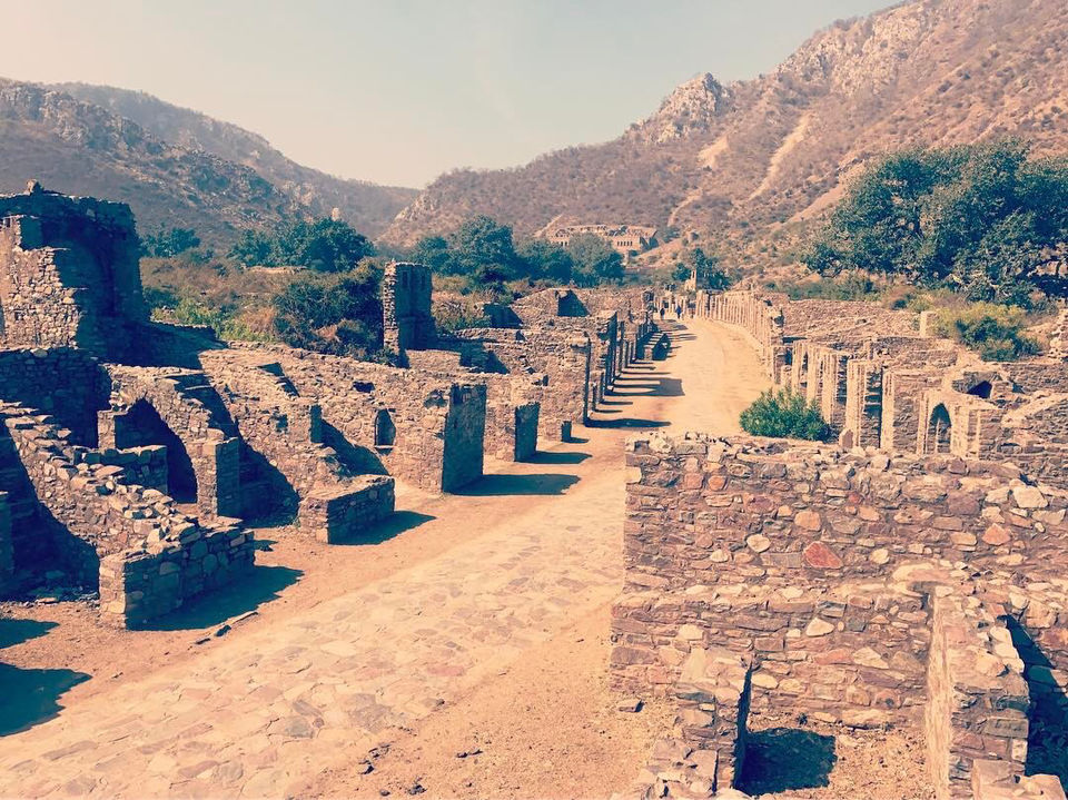 Photo of Most Haunted Place In India-Bhangarh by Kanishk Daima