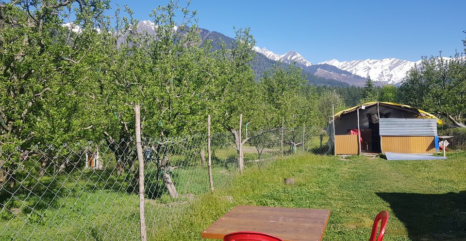 Photo of Retro Valley Camping Resort, Naggar Road, Aleo, Manali, Himachal Pradesh, India by The Foodie Rider