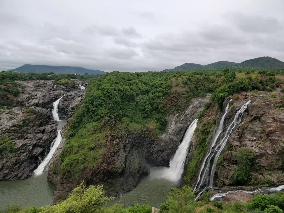 Photo of Barachukki Waterfalls, Chamarajnagar, Karnataka, India by Bharti Gupta