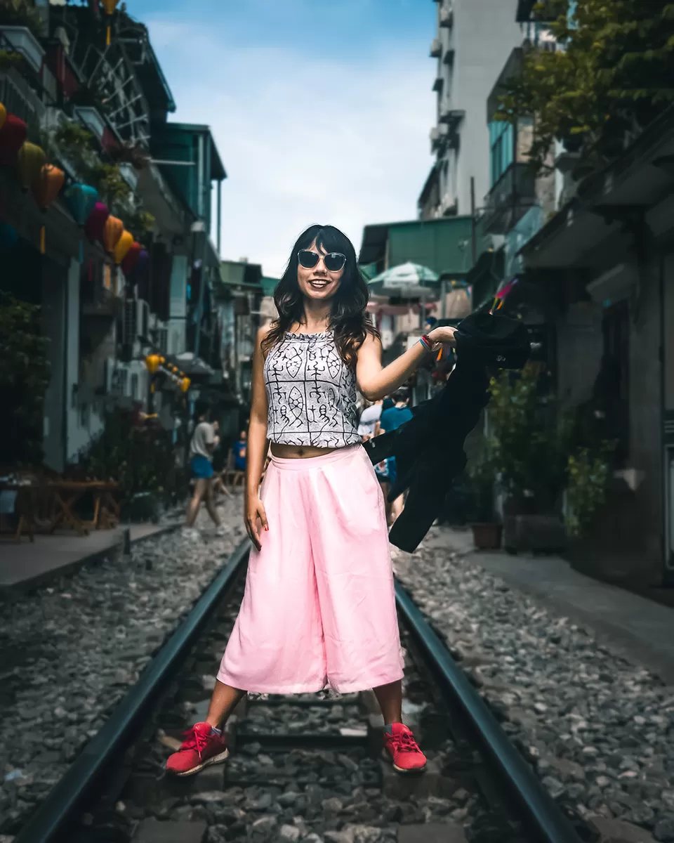 Photo of If You Want to Visit the Quirkiest Place Ever, DO NOT Miss the Train Street in Vietnam by riddhidebh