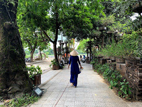Photo of Want to Visit the Vietnam's Golden Bridge? Here's all you need to know to backpack across Vietnam! 2/10 by Anandita Pattnaik