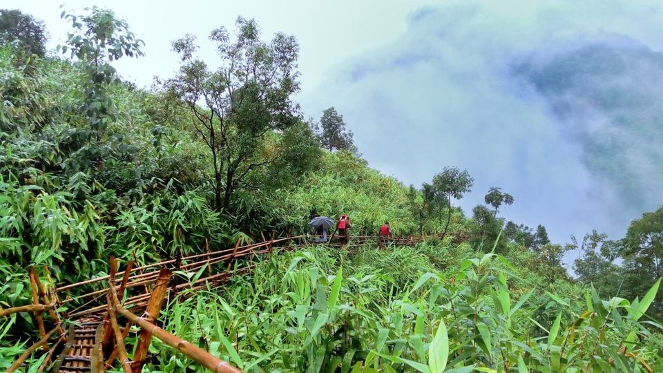 Photo of 9 Hacks To Travel Around Meghalaya Like A Local (for super cheap)! 2/3 by Anandita Pattnaik
