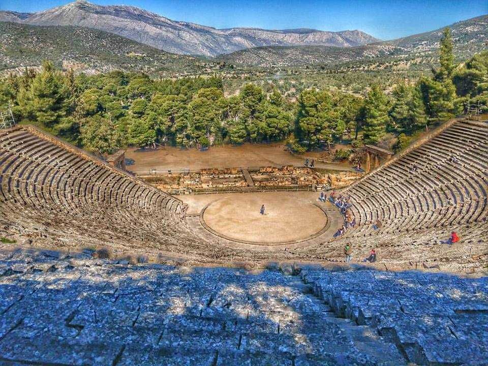 Photo of 18 Days Solo Backpacking Across Greece by Solo Traveler Nafeesa