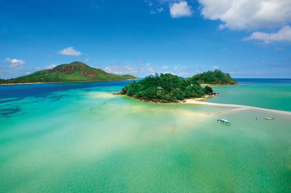 Photo of This Gujju Guy Bought An Island In Seychelles And Turned It Into A Paradise For Indians by Varun Suchday