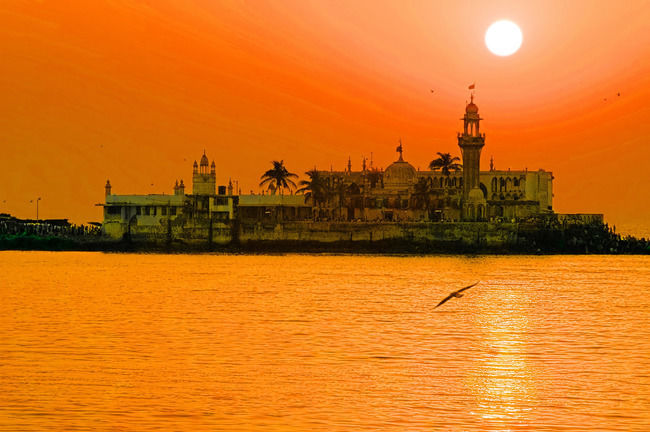 Photo of Haji Ali Dargah, Haji Ali, Mumbai by Sreshti Verma