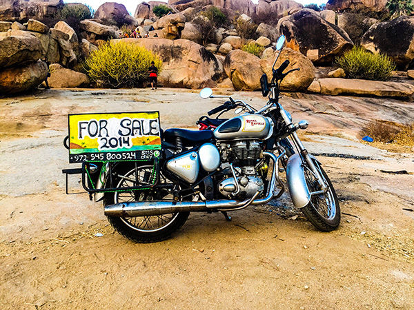 Photo of HIPPIE HAMPI 11/30 by Aishwarya Iyengar