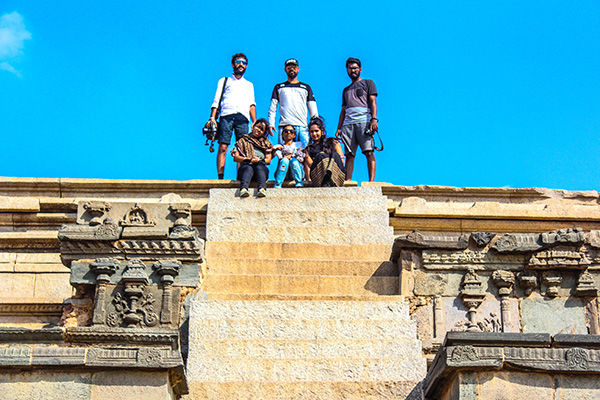 Photo of HIPPIE HAMPI 24/30 by Aishwarya Iyengar