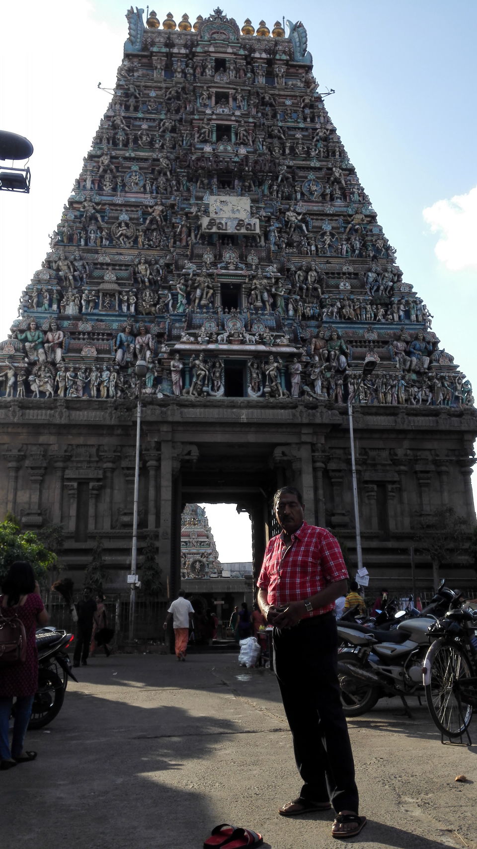 Photo of Srirangam, Tiruchirappalli, Tamil Nadu, India by Dushyant Acharya