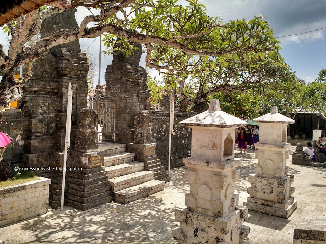Photo of Uluwatu Temple-The Unspoiled Beauty 6/10 by Shilpi