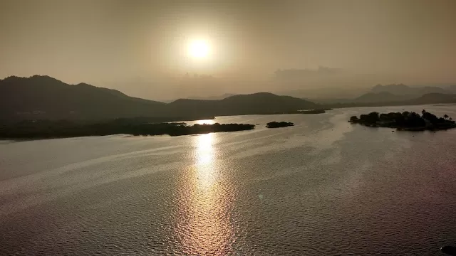 Photo of Pandit Deendayal Upadhyay Park, Pichola, Udaipur, Rajasthan, India by Shilpi