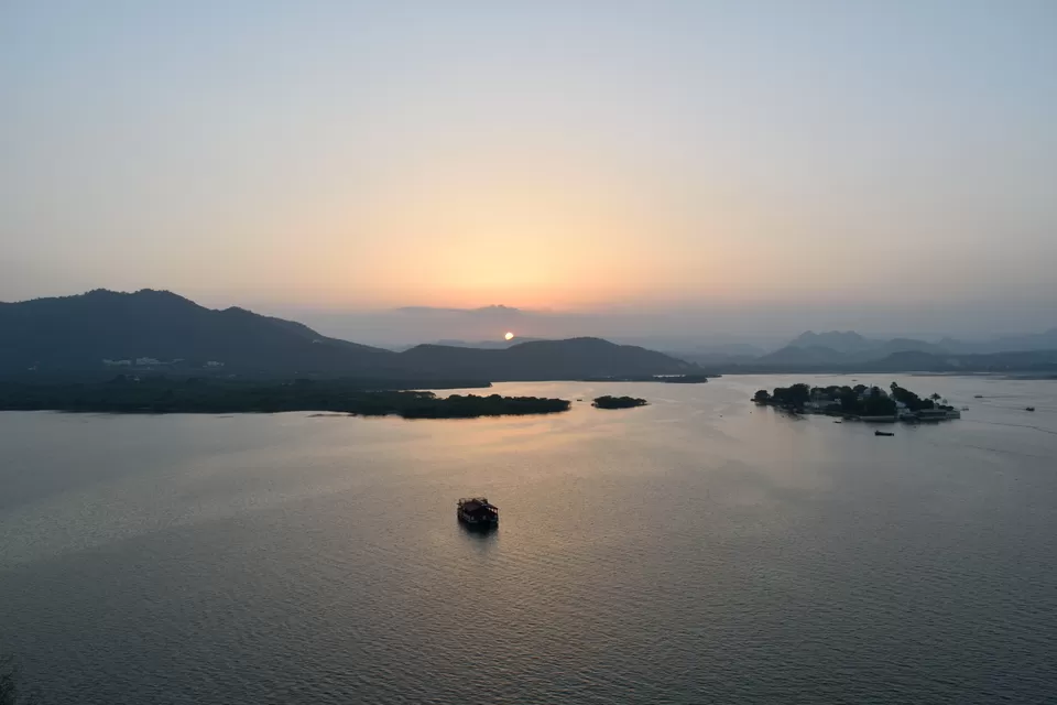 Photo of Pandit Deendayal Upadhyay Park, Pichola, Udaipur, Rajasthan, India by Shilpi