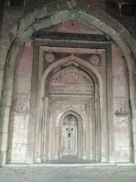 Photo of Delhi Heritage: Mehrauli Archaeological Park 12/15 by Shilpi