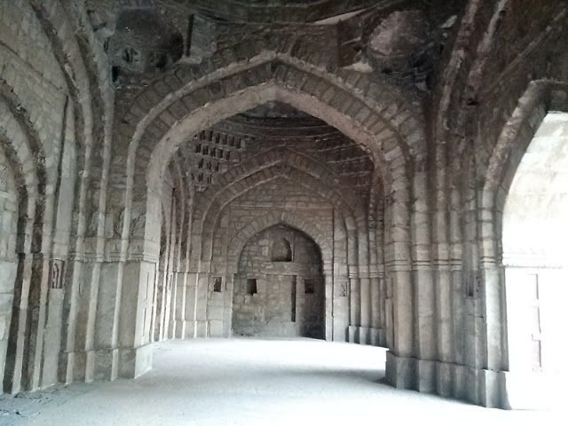 Photo of Delhi Heritage: Mehrauli Archaeological Park by Shilpi