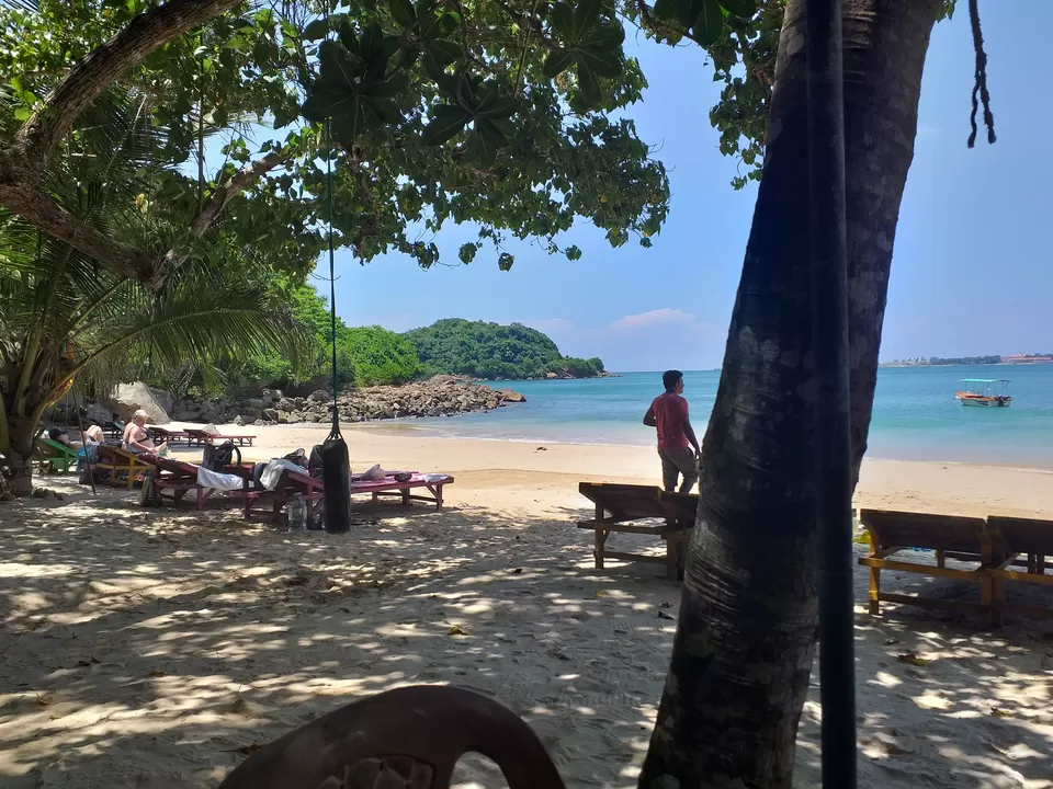 Photo of Mirissa, Sri Lanka by Swati Tiwari