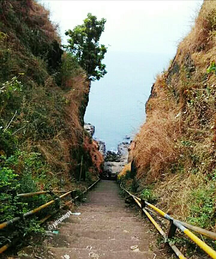 Photo of Harihareshwar Beach, Maharashtra by Pranab Pal @paltravelogue