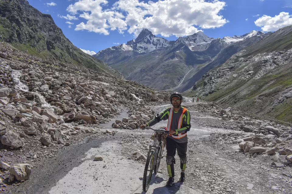 Photo of Rohtang Pass, Manali, Himachal Pradesh, India by Sindhura B R