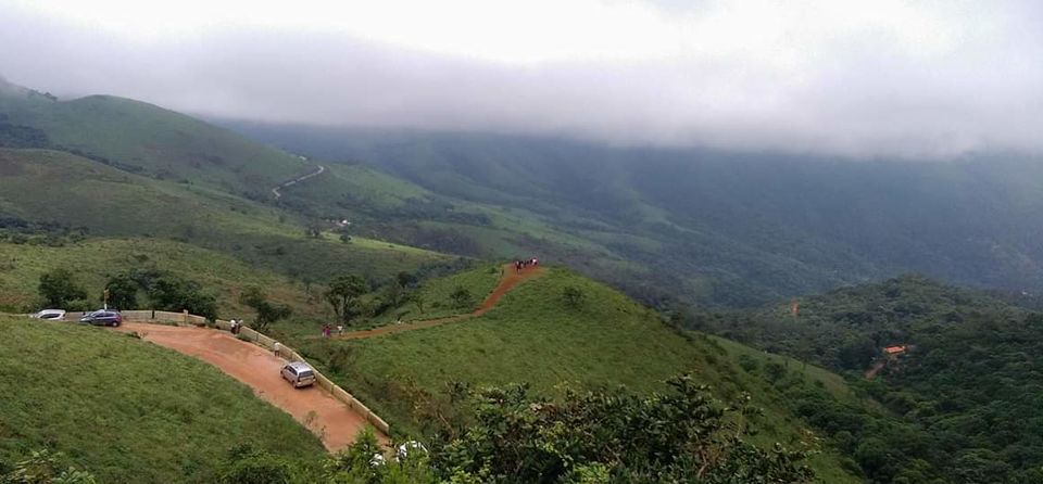 Photo of Bababudan Giri Road, Inam Dattathreya Peeta, Karnataka, Indien by Sindhura B R