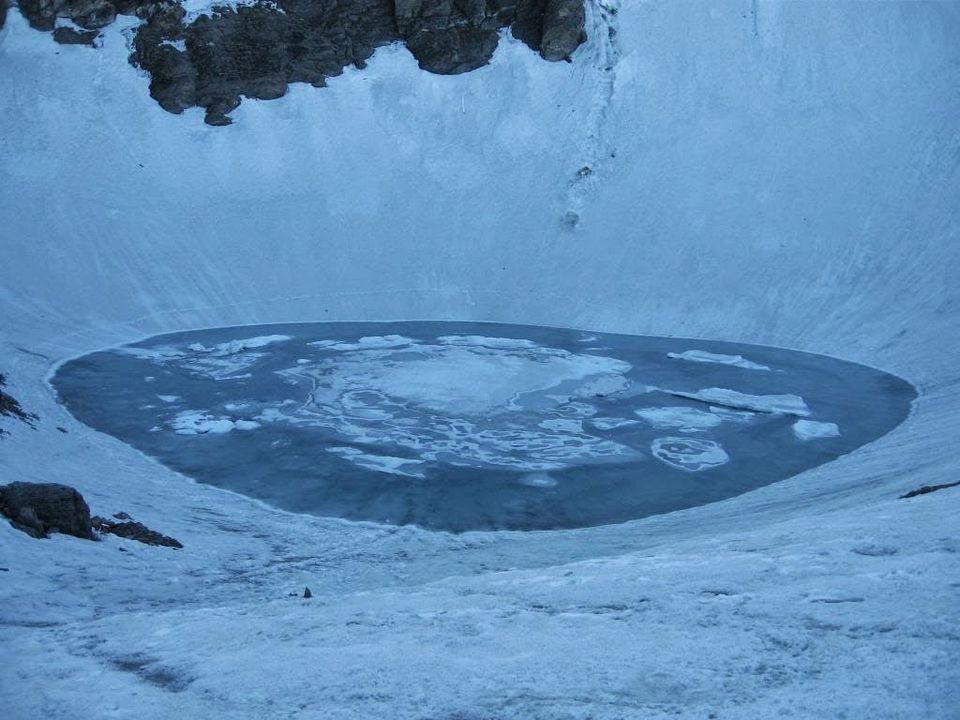 Photo of Roopkund lake - mystery of skeleton lake 1/1 by Nisha verma