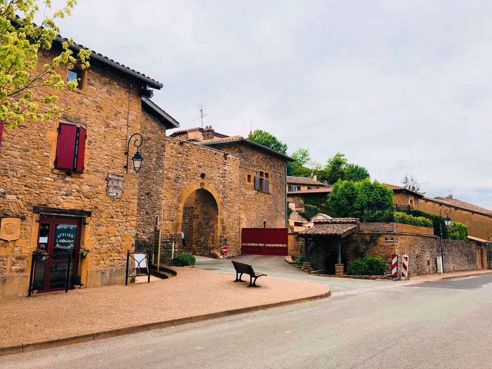 Photo of Discovering a little piece of Tuscany in France! 3/9 by Windrosemusings - Debopriya