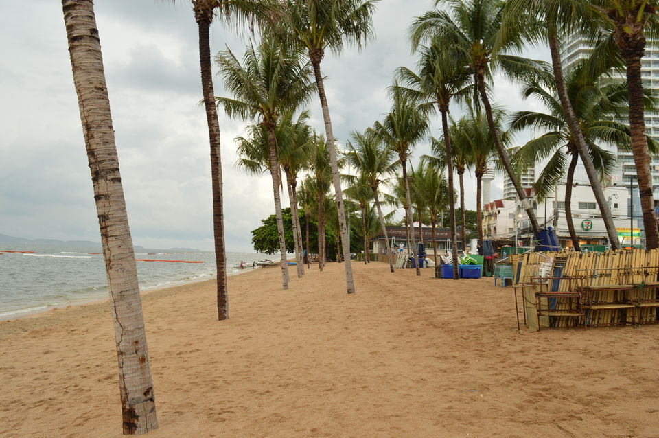 Photo of Jomtien Beach, Chon Buri, Thailand by Zahid