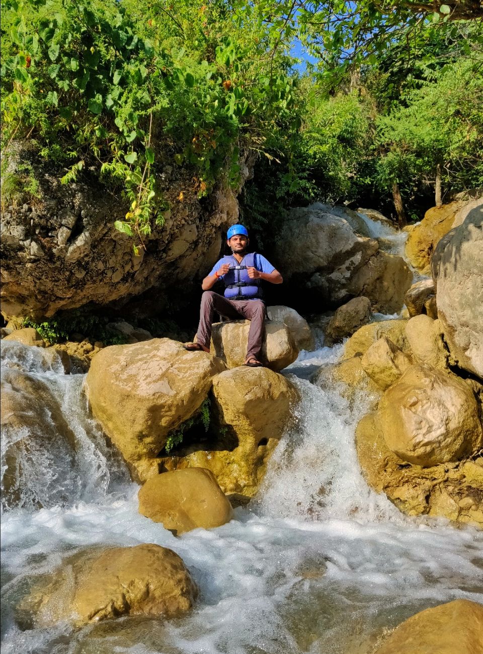 Photo of Rishikesh, Uttarakhand, India by Akash Parmar