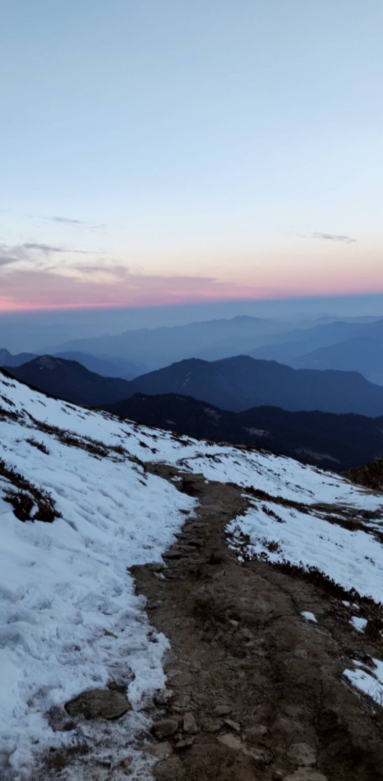 Photo of Deoria Tal, Uttarakhand by Akash Parmar
