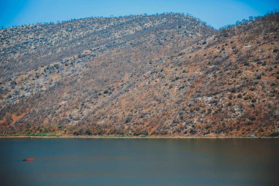 Photo of Siliserh Lake, Kishanpur, Rajasthan by Ratan Mehta