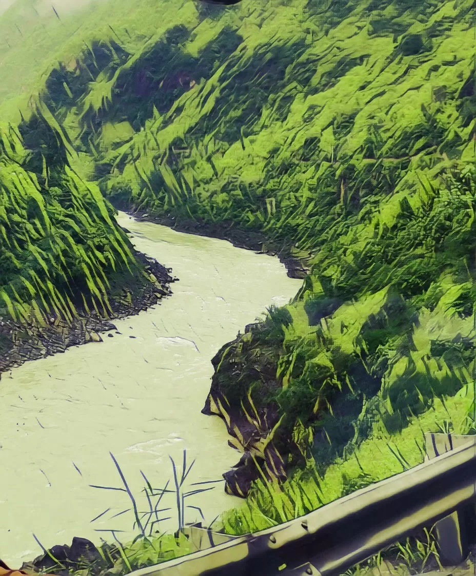 Photo of A Mesmerising Journey to the Sublime Valley of Flowers & Hemkund Sahib by Bharat Kevlani