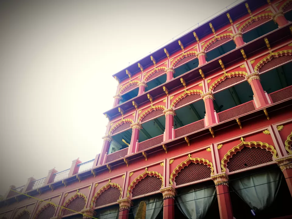 Photo of M G Road Metro Station, Central Avenue, Raja Katra, Jorasanko, Kolkata, West Bengal, India by Atrayee Sam