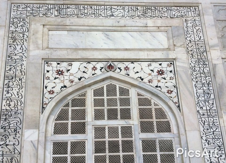 Photo of Taj Mahal, Agra, Uttar Pradesh, India by Sayani