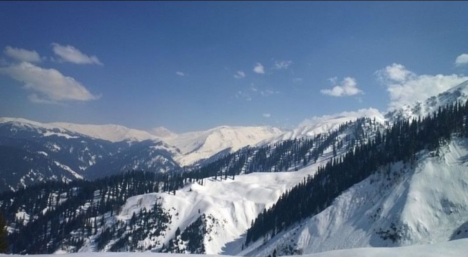 Photo of Kashmir Collected Through The Lens by Sayani
