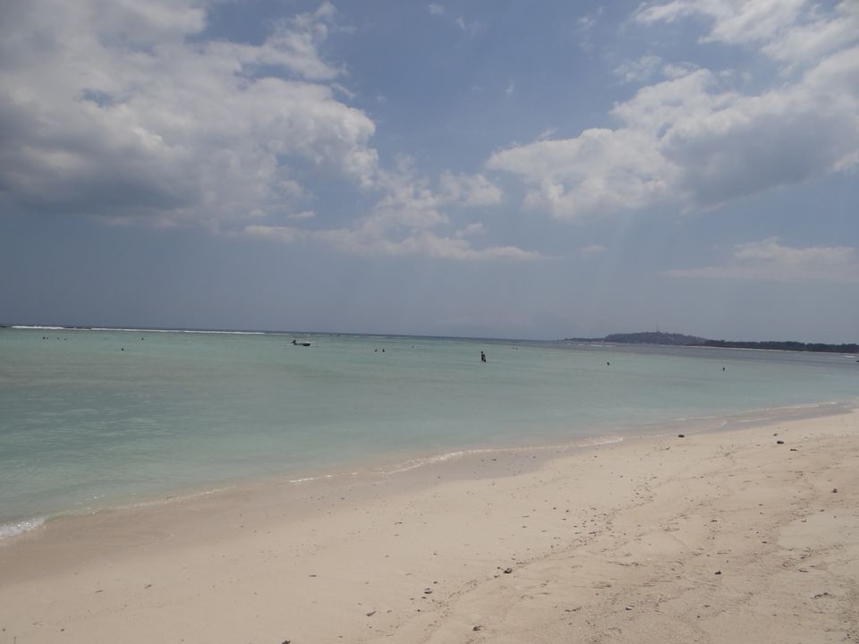 Photo of Gili Air, Gili Indah, North Lombok Regency, West Nusa Tenggara, Indonesia by Monika Jhamnani