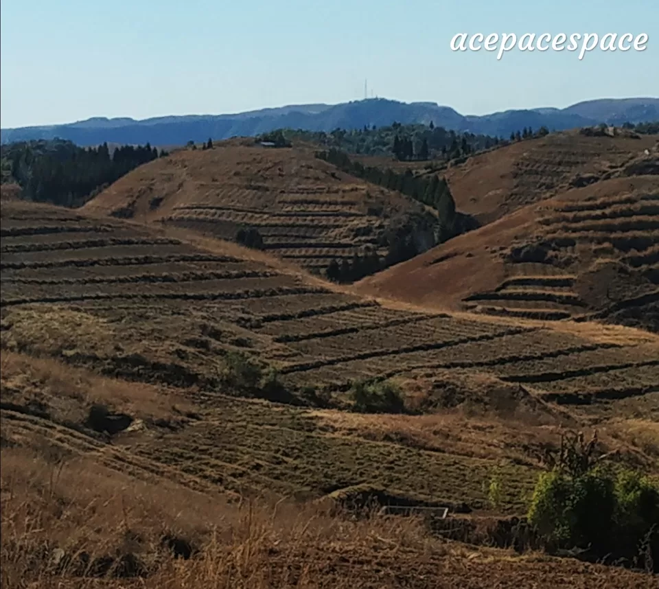 Photo of Laitlum Canyon Ridge, Laitlum, Meghalaya, India by Bhagyashree Masurkar