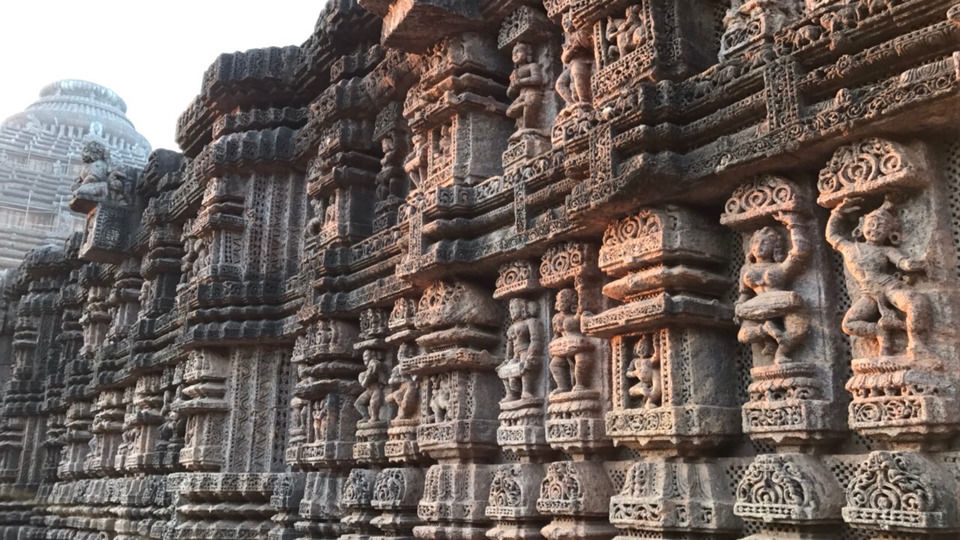 Photo of Odisha Odyssey- Sunny Skies, Sun-baked Beaches And The Sun Temple. by Shubhangi Jeswal
