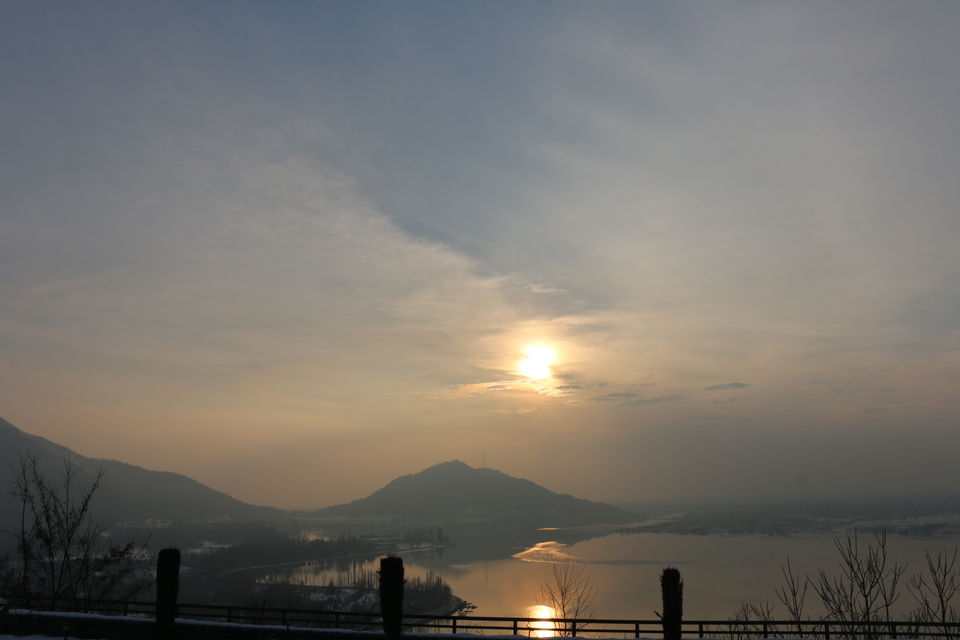 Photo of A Lavish Escape to the Heaven on Earth- Kashmir at Its Best in Winters by Shubhangi Jeswal