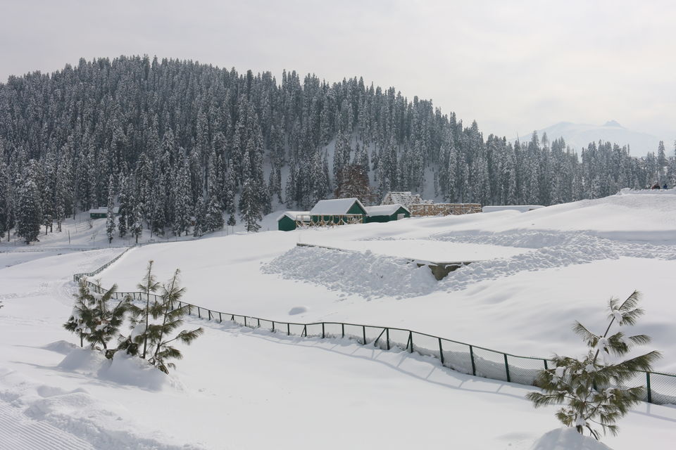 Photo of A Lavish Escape to the Heaven on Earth- Kashmir at Its Best in Winters 1/1 by Shubhangi Jeswal