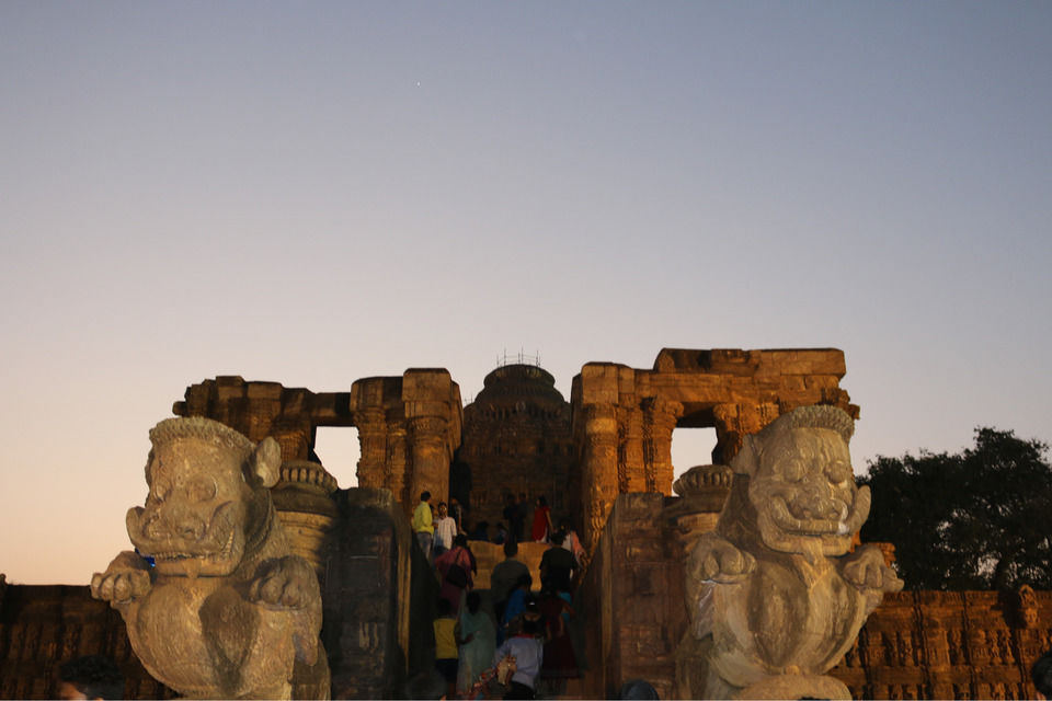 Photo of Odisha Odyssey- Sunny Skies, Sun-baked Beaches And The Sun Temple. by Shubhangi Jeswal