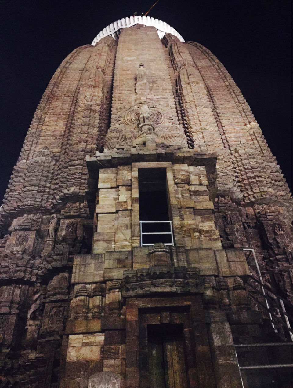 Photo of Odisha Odyssey- Sunny Skies, Sun-baked Beaches And The Sun Temple. by Shubhangi Jeswal