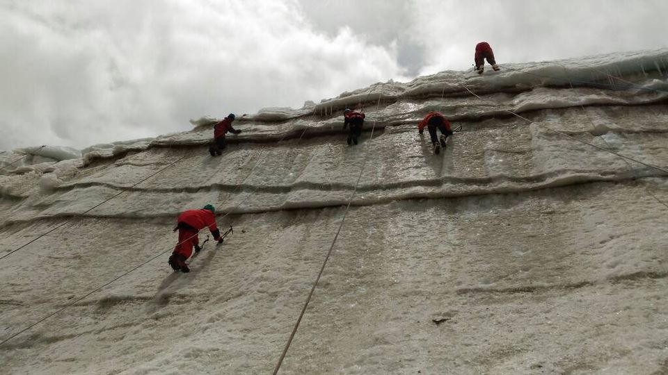 Photo of 28 Unforgettable Days At The Basic Mountaineering Course At HMI Darjeeling by Shubhangi Jeswal
