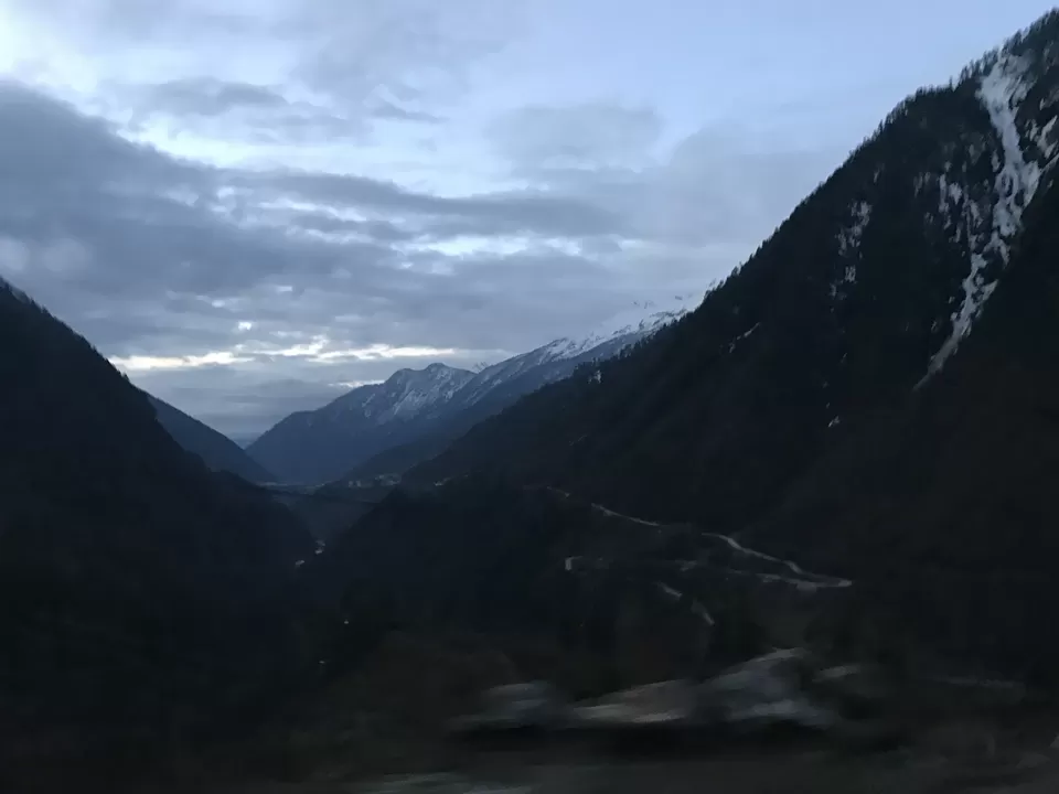 Photo of Gurudongmar Lake, North Sikkim, Sikkim, India by Shubhangi Jeswal