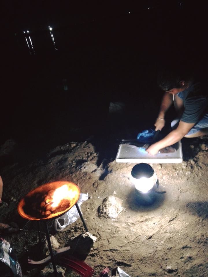 Photo of Night crabbing and BBQ at Simaisma Beach, Qatar 16/24 by Aian Mejillano