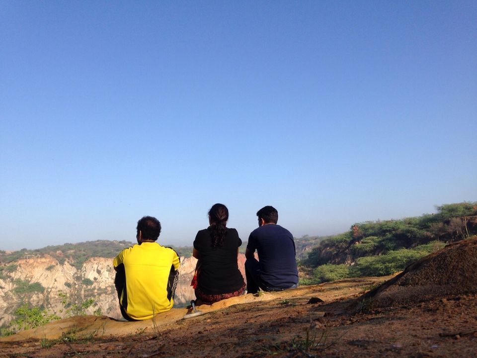 Photo of For Weekenders - Lake nested within ARAVALI HILLS Bhardwaj Lake 15/17 by Prateek Yadav