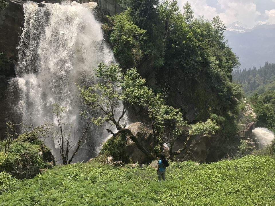 Photo of A trip to TOSH - Experience Tranquility & Solitude in between the Great Himalayas by Prateek Yadav
