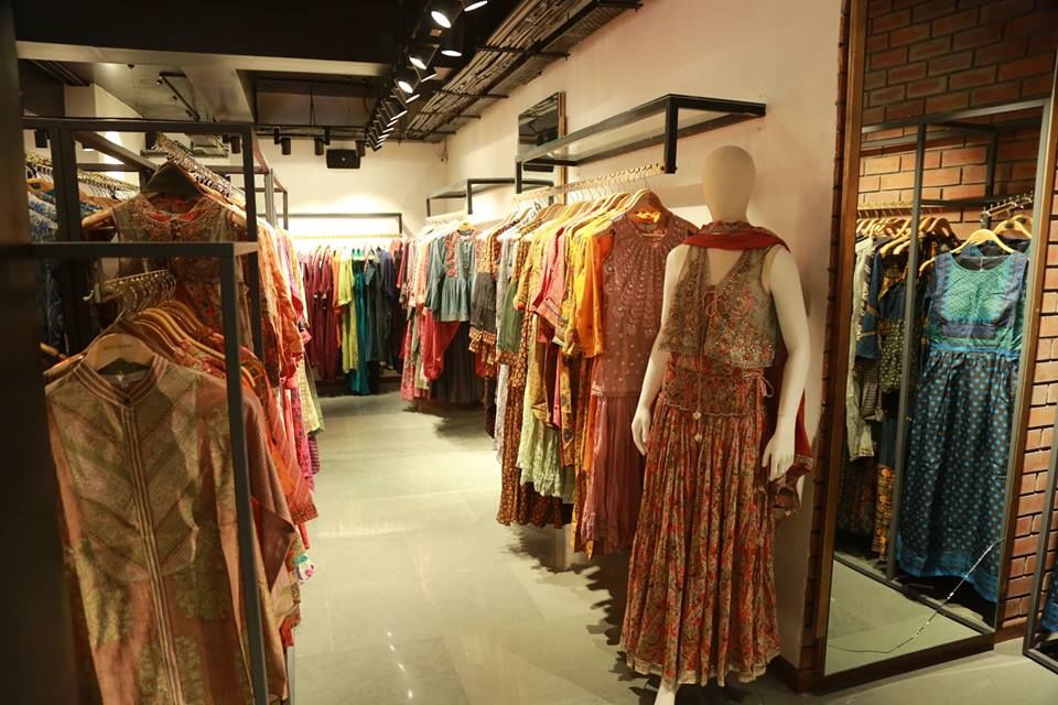 Photo of Label Ritu Kumar 2/2 by Ritu Kumar