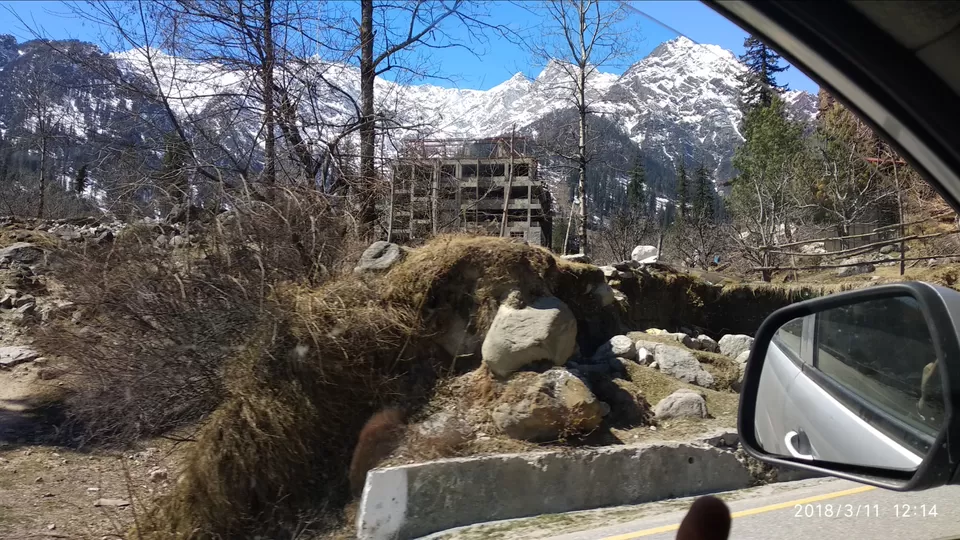 Photo of Solang Valley, Burwa, Himachal Pradesh, India by Easthighlands Tours & Travels
