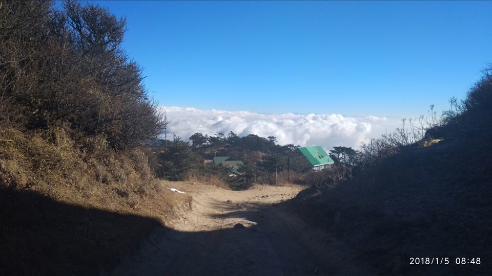 Photo of Sandakphu Trekkers Hut, Sandakfu, Sandakhphu, West Bengal, India by Rajen Thapa